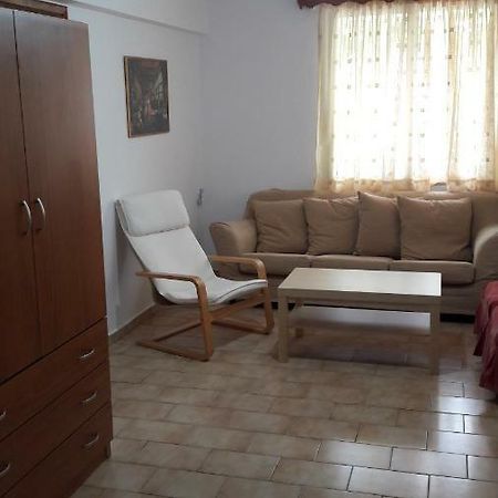 נאוס מרמרס Anastasia' S Guest House מראה חיצוני תמונה