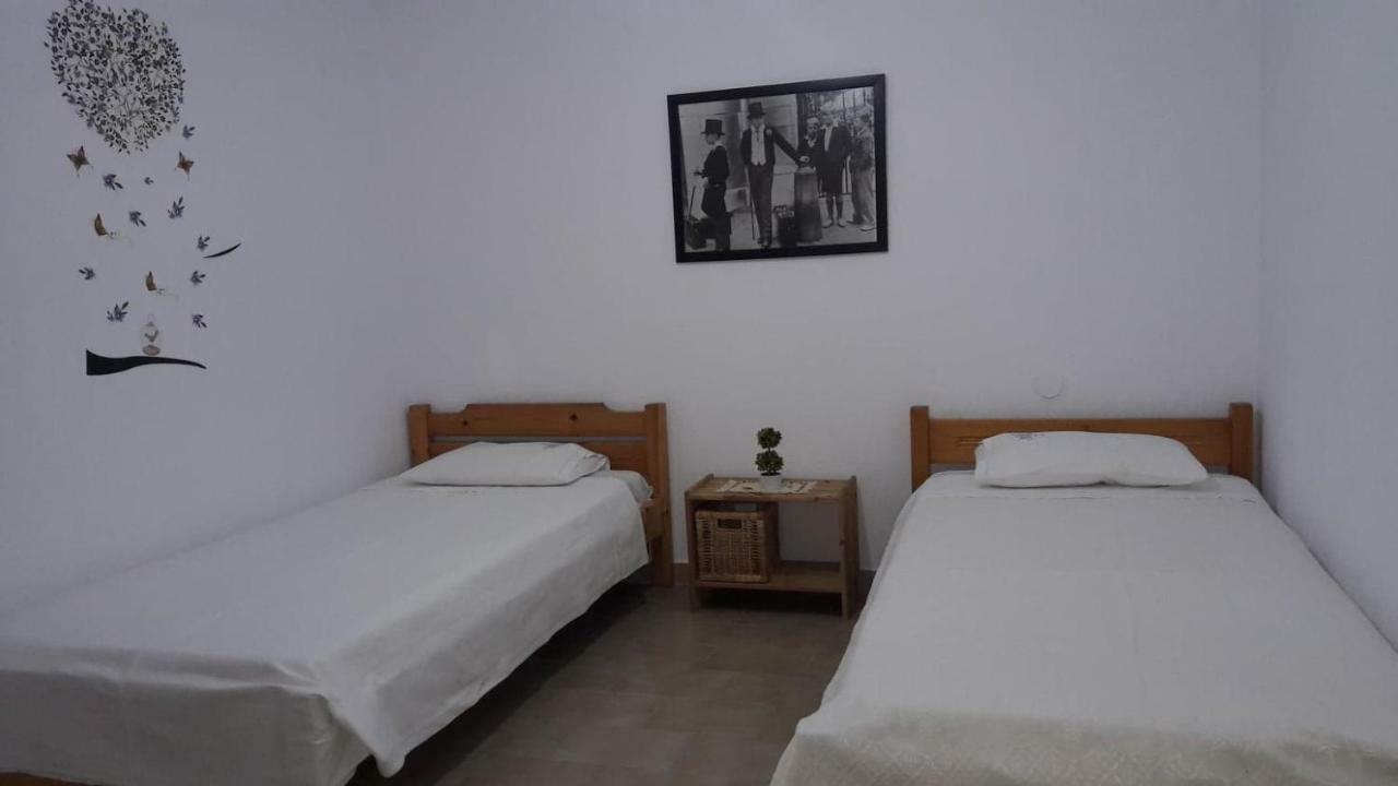 נאוס מרמרס Anastasia' S Guest House מראה חיצוני תמונה