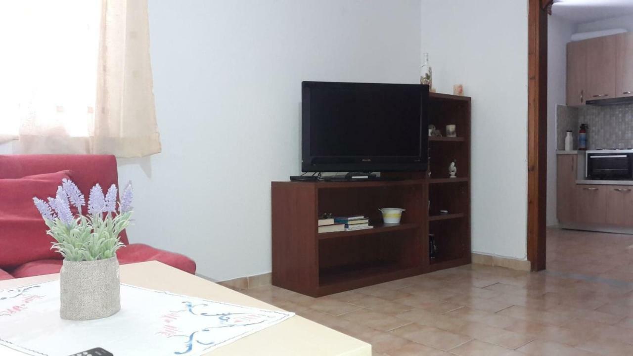 נאוס מרמרס Anastasia' S Guest House מראה חיצוני תמונה