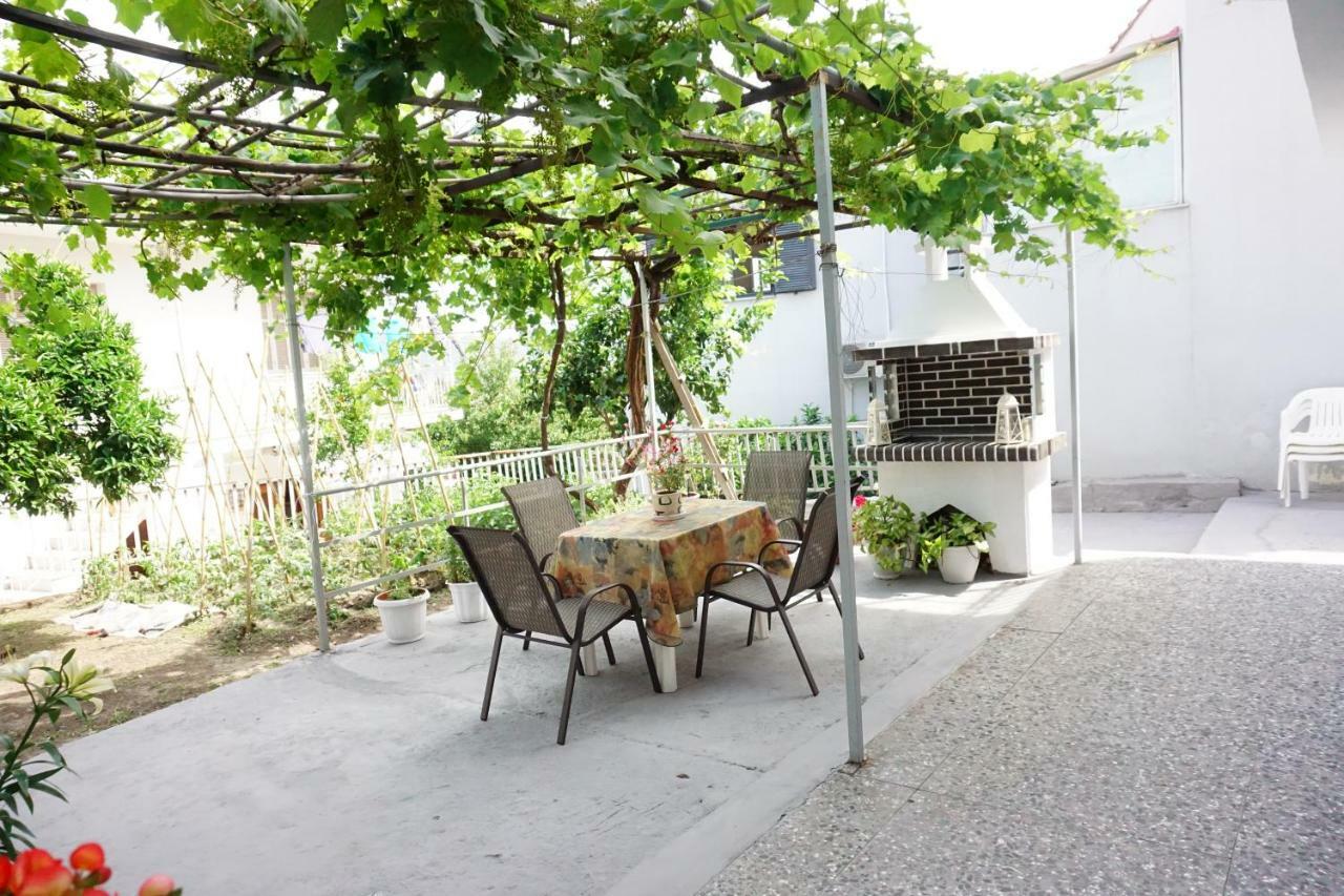 נאוס מרמרס Anastasia' S Guest House מראה חיצוני תמונה