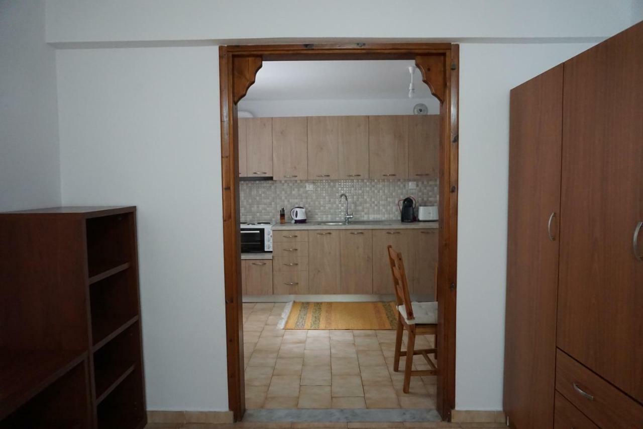 נאוס מרמרס Anastasia' S Guest House מראה חיצוני תמונה