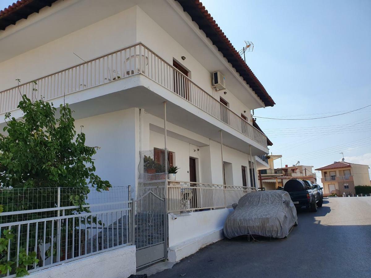 נאוס מרמרס Anastasia' S Guest House מראה חיצוני תמונה