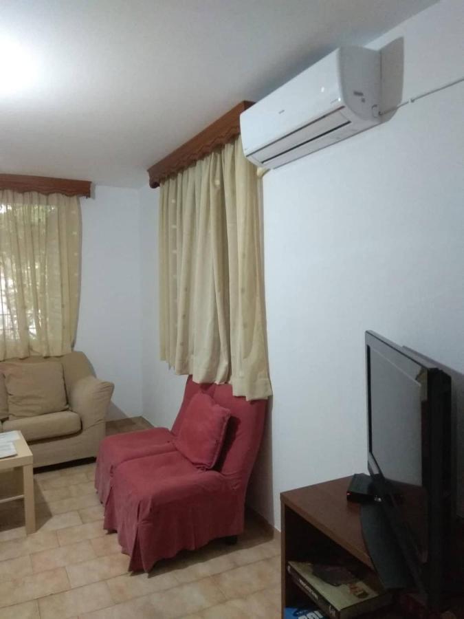 נאוס מרמרס Anastasia' S Guest House מראה חיצוני תמונה